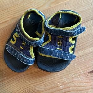 TEVA Toddler Sandals Size 4/5